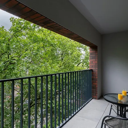 Apartwro 7th - Square, Railway Station Apartment Wroclaw