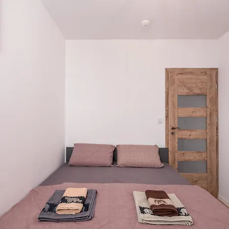 Apartwro 7th - Square, Railway Station Appartamento